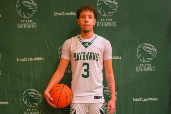 Bayhawks Buzzer Beater Beats Bulldogs